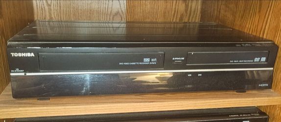 Toshiba DVR670 DVD VHS Combo Recorder
