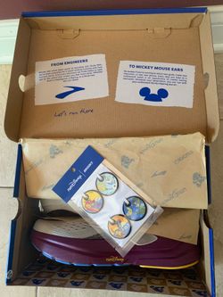 New Brooks DISNEY RUN size 10 men’s