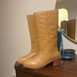 real FRYE boots! Women’s 9.5! NEW