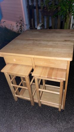 Space saver dinning table
