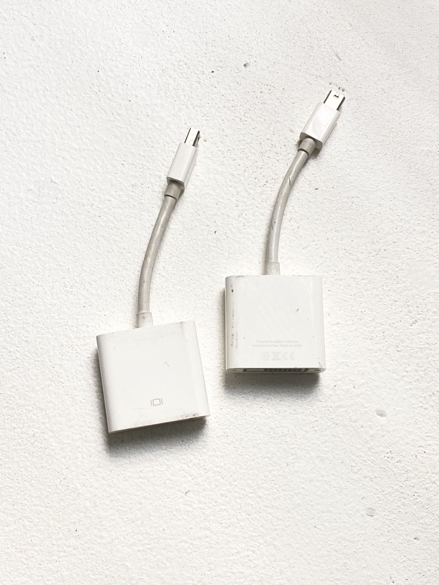 Apple Mini DP DisplayPort to DVI Adapter