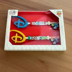 Disney Toy Story 4 Forky and Karen Beverly Collectible Key Set New in Box
