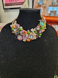Nwt Betsey Johnson chunky necklace