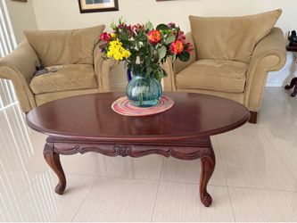 3 Living room tables