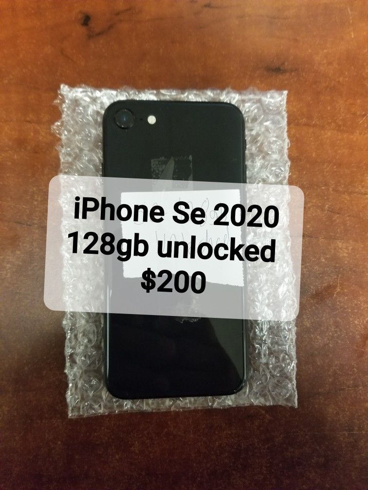 iPhone SE 128GB FACTORY UNLOCKED