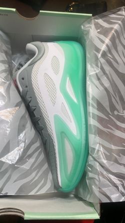 Woman's Jordan Heir Series 2