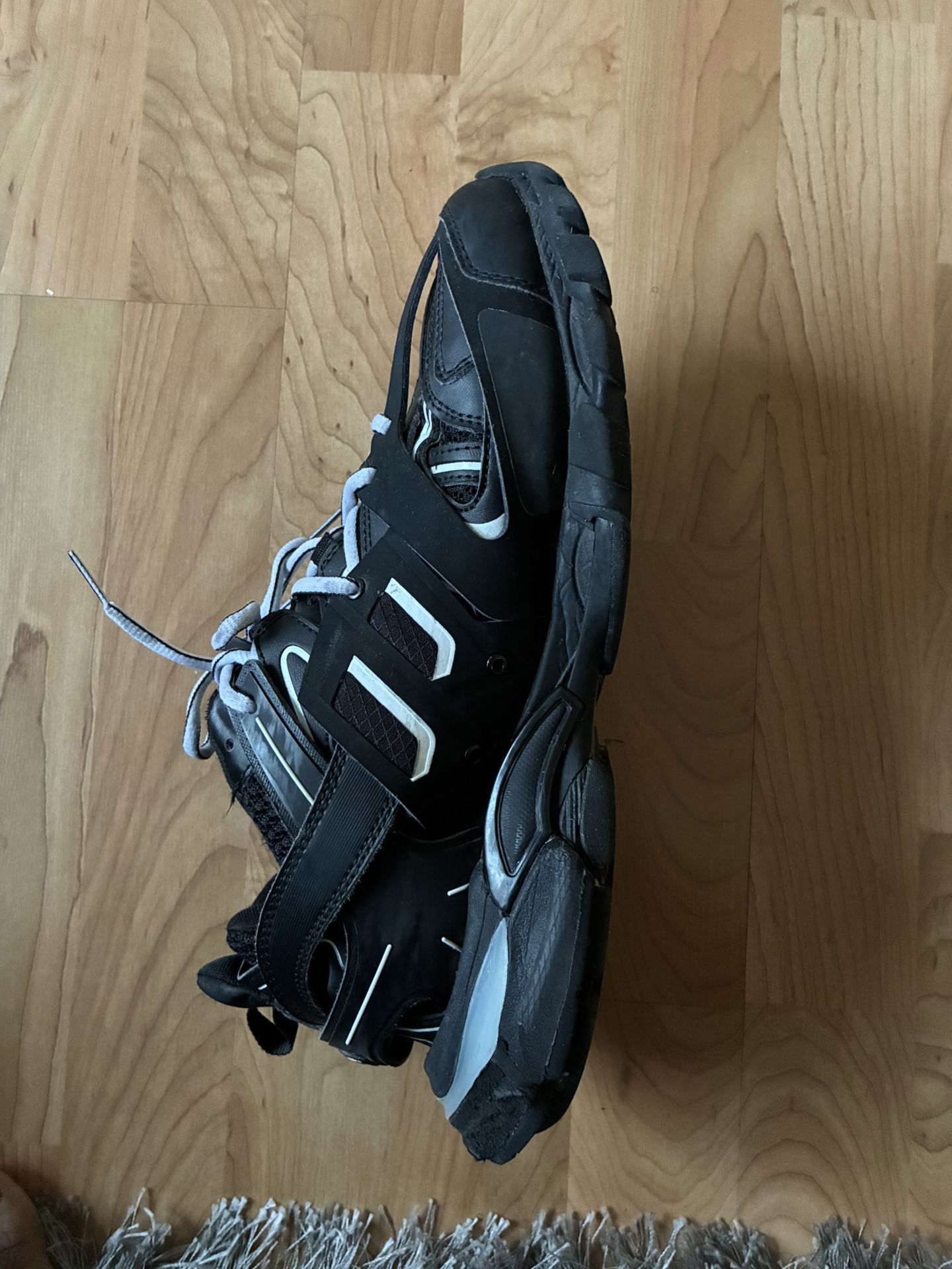 Balenciaga Led Tracks 43