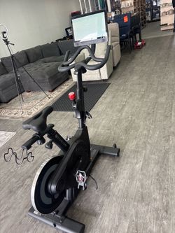 Echelon Connect EX-7s Smart Fitness Bike w/ 22” Touchscreen – Like New