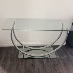 Entry Way Table