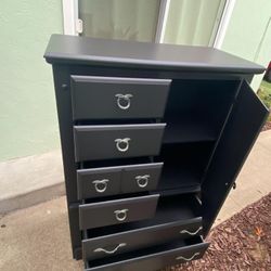 Clothes drawer 