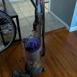 Dyson Ball Vacuum (Dc41) 