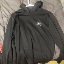 Medium BlackUnder armor Hoodie