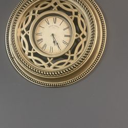 Decorating Clock