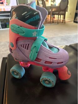 Used roller skate 4 wheels for girls