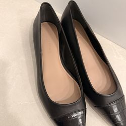 Banana Republic Women’s Black Pointed Toe Flats Croc Cap Toe Size 8