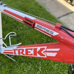 TREK Front Suspension Bike Unisex Small