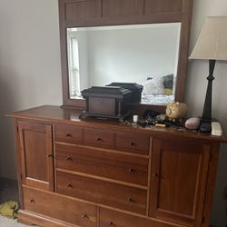 Hooker Walnut 3 Piece Bedroom Set