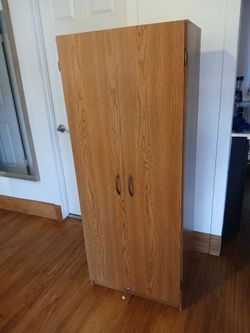 Storage cabinet
