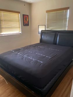 Queen Size Bedroom Set