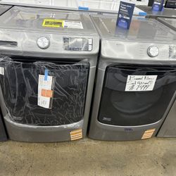New Open Box Maytag Stainless Steel Front Load Washer And Gas Dryer Set 