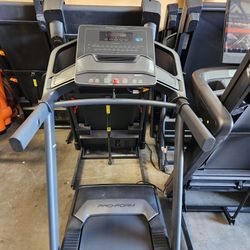 Proform Carbon TLS Treadmill - 350$ each - 12% incline - Bluetooth speaker - 350$ each 