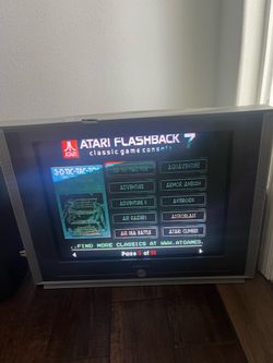 Samsung Dynaflat Flat Screen CRT TV TX-R2435 24" Retro Gaming w/ Original Remote