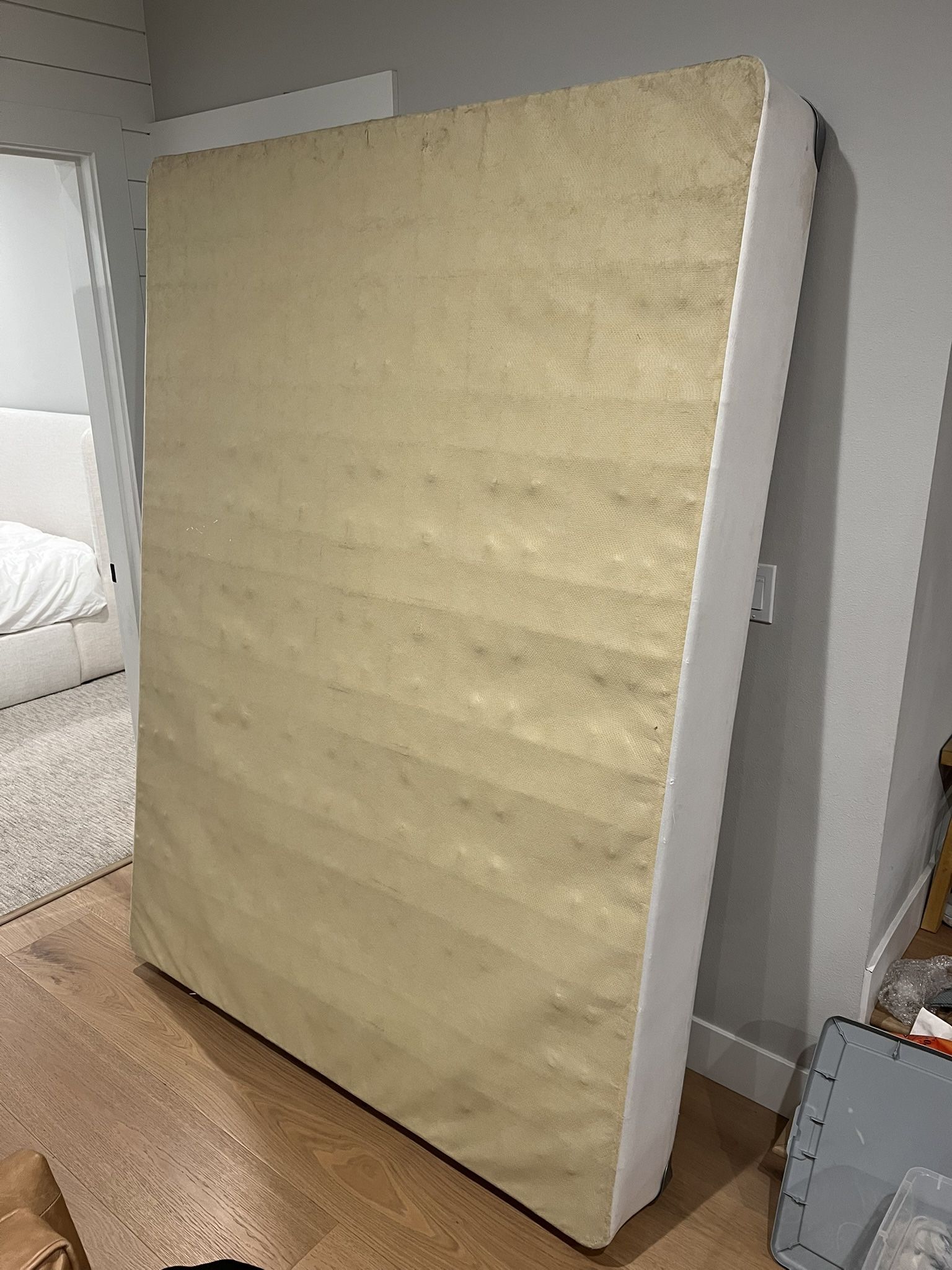 Beauty rest Queen Box Spring