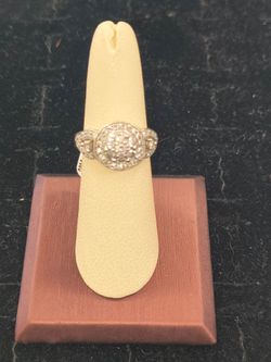 Silver Halo Cluster Stone Ring