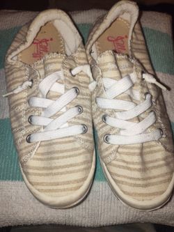 Women's Shoes