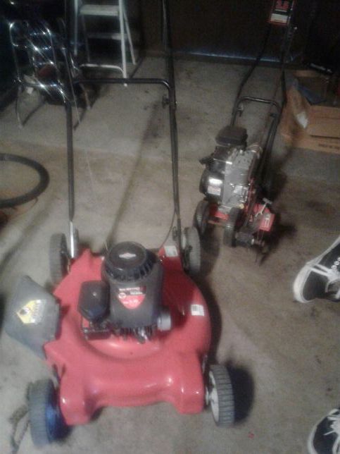 500cc lawn mower lightly used well taken care of and a edged 225$ for both obo***that's a offer that can't be beat!!!
