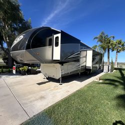2017 5th wheel