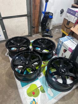 VW GTI/ R Wheels 18x8.5 5x112  ET +35 F1R