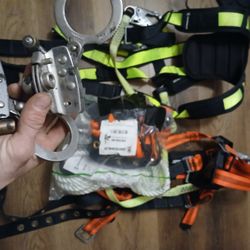 Fall Harness For Larger Or Smaller Size