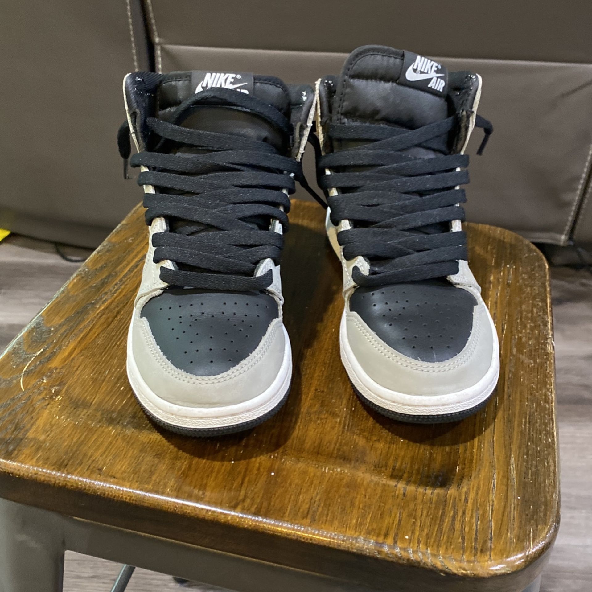 Nike Air Jordan 1 Shadow 2.0 Size 4Y Men s shoes