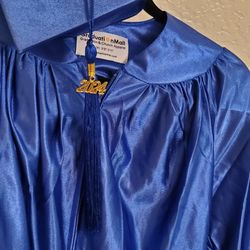 New $20 Graduation Gown Year 2024 with Cap And Tassels