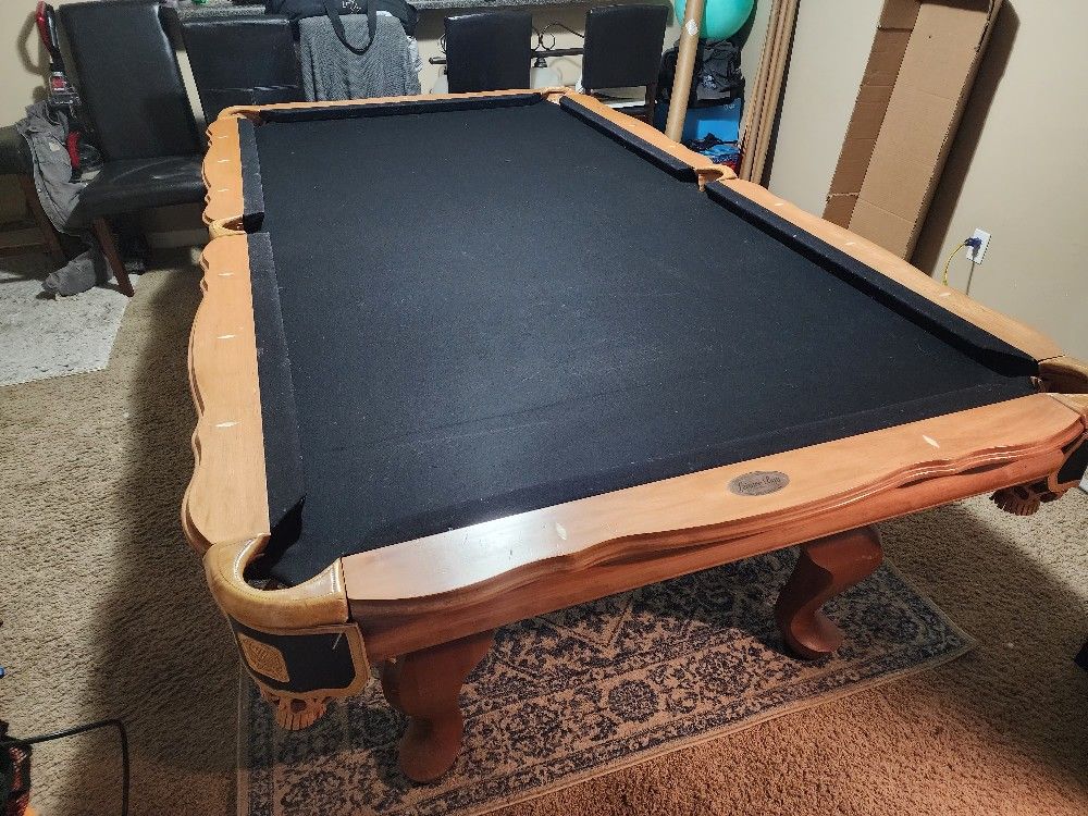 8ft Pool Table