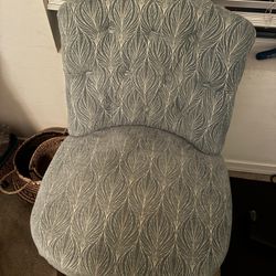Accent Chair 