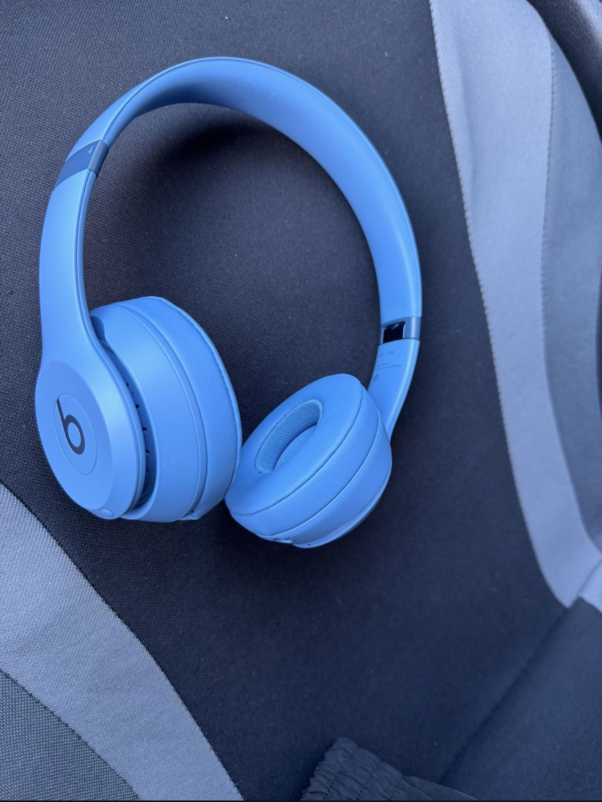 Beats Solo 4