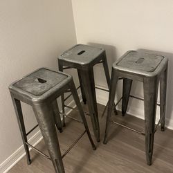 3 Barstools 