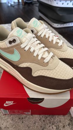 Air Max size 8.5 W