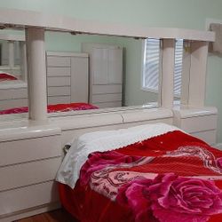 Queen Formica Laminate Bedroom Storage Bed Set

