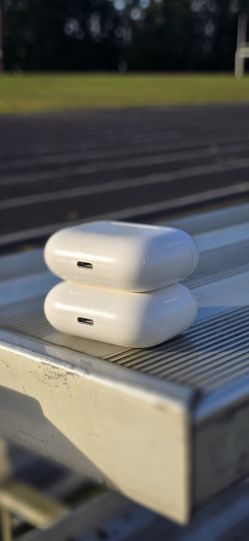 Apple AirPods - Case only+ Left Earbud Only