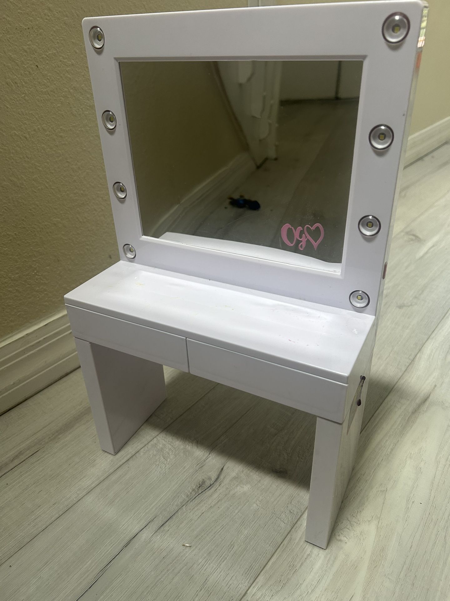 Girl/ Doll Small Vanity Dresser With Mirror