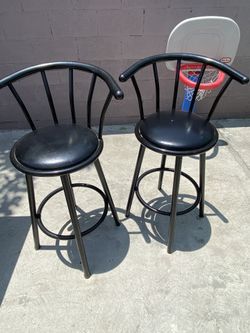 Tall chairs MAKE ME AN OFFER