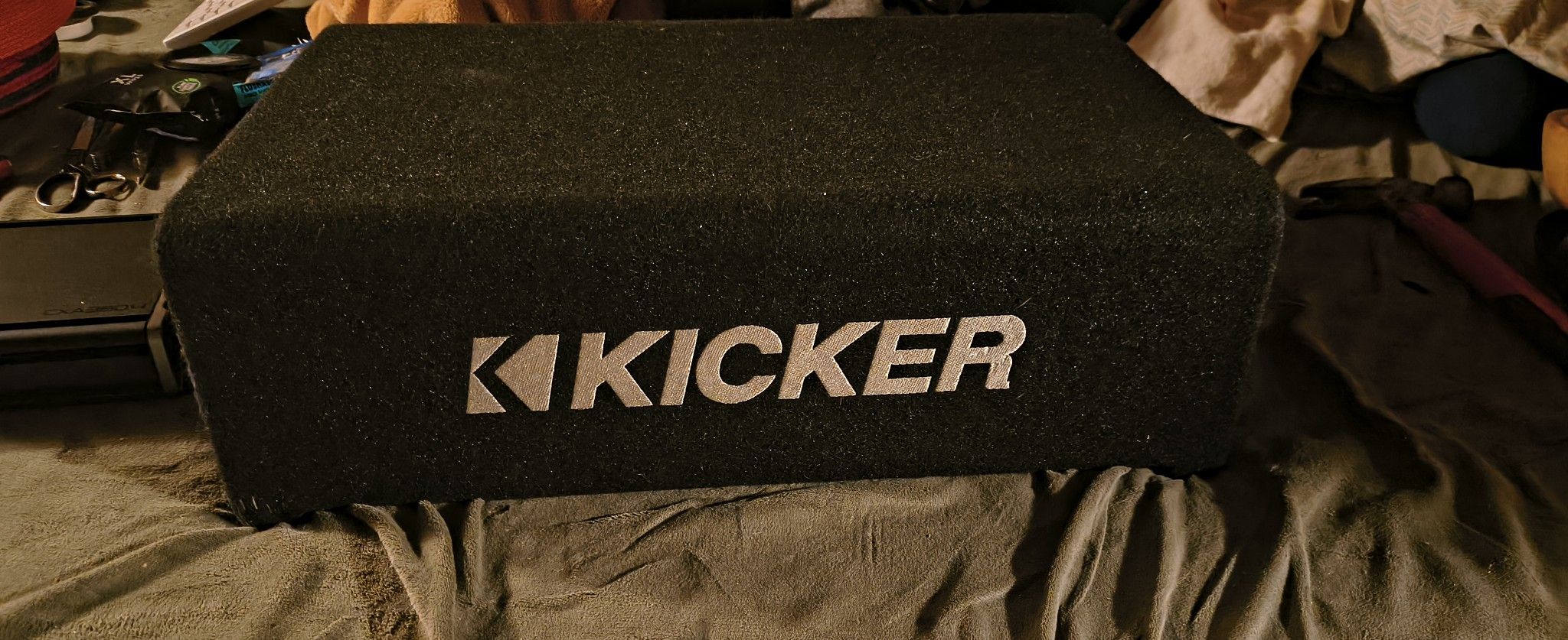 12" Kicker Comp In Down Firing Box