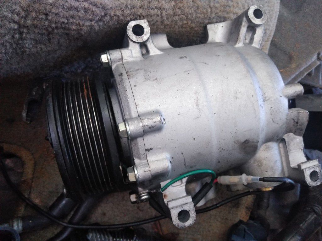 2004 Acura rsx air compressor, new not rebuilt, 2 months old