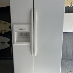 Excellent Working Side By Side Refrigerator Freezer 
