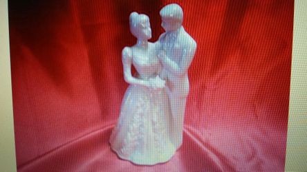 LENOX CHINA IVORY WEDDING PROMISES BRIDE GROOM CAKE TOPPER