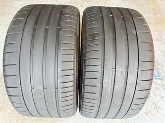 Two Tires 285/30/20 Pirelli P Zero PZ4 with 65% Left BMW m3