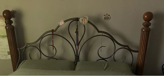 Queen Size Frame